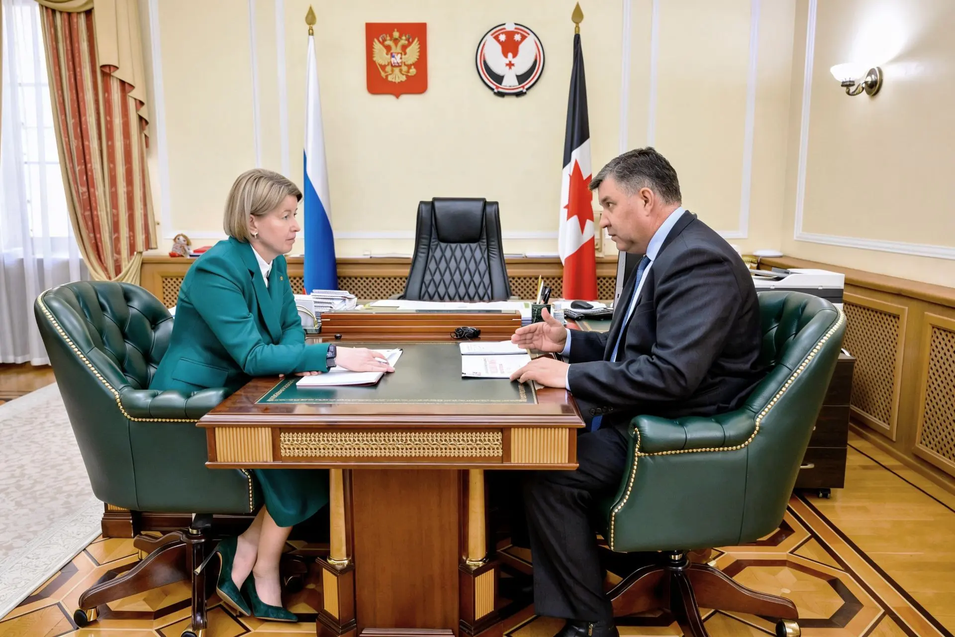 Врио главы Удмуртии Ольга Абрамова провела рабочую встречу с руководителем Граховского ...