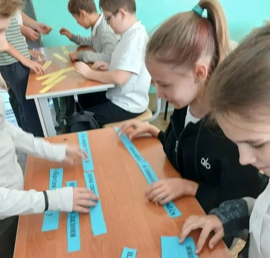 Ильёвским школьникам читали донские сказы и легенды☘️✨