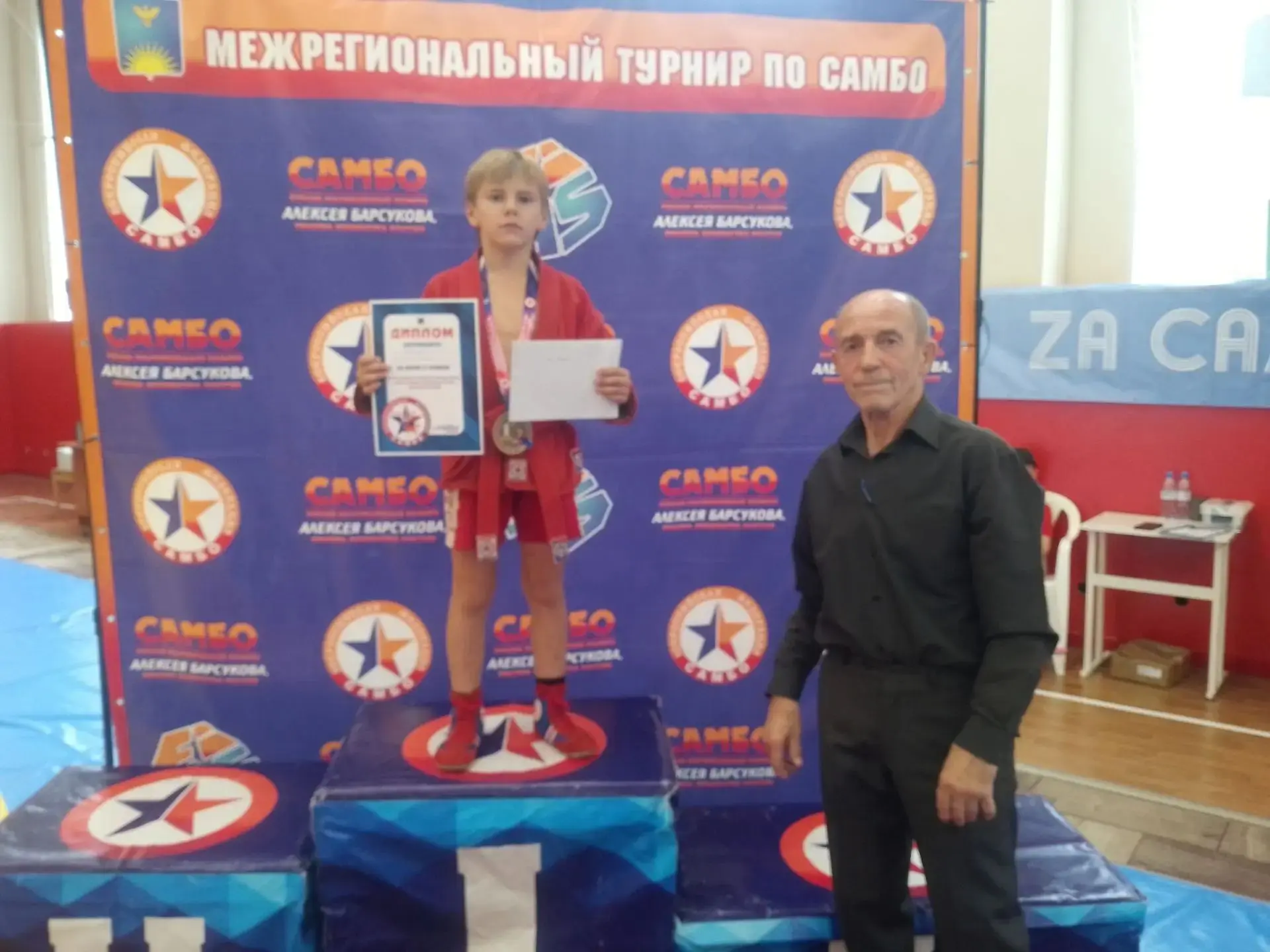 Победа и приз «За волю к победе»: юный самбист Игнат Хавкунов достойно выступил на межр...