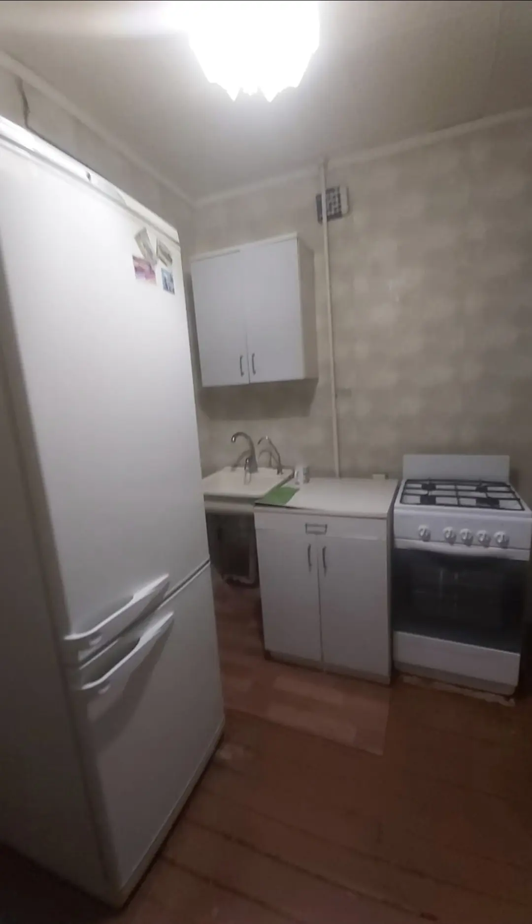 Сдается 2х комн квартира Артема 9, с мебелью и техникой. 16000 в месяц. 89876249944.