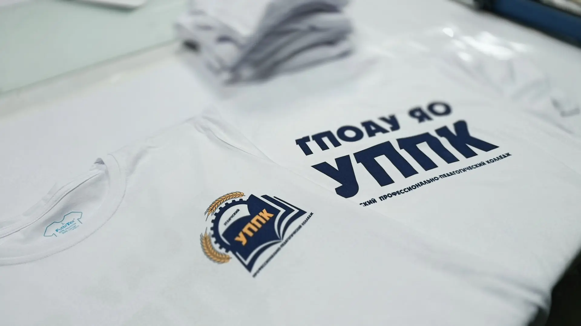 Футболки с индивидуальным дизайном💫