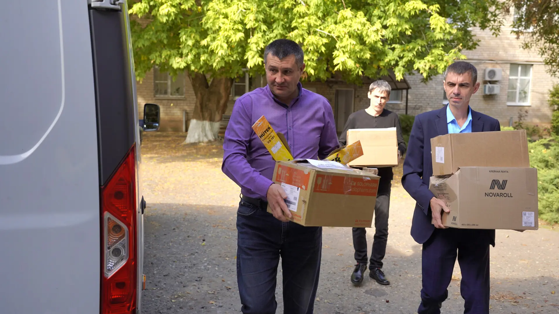 Вместе с волонтёром Евгением Моховым сегодня передали 📦посылки нашим парням на передовой.