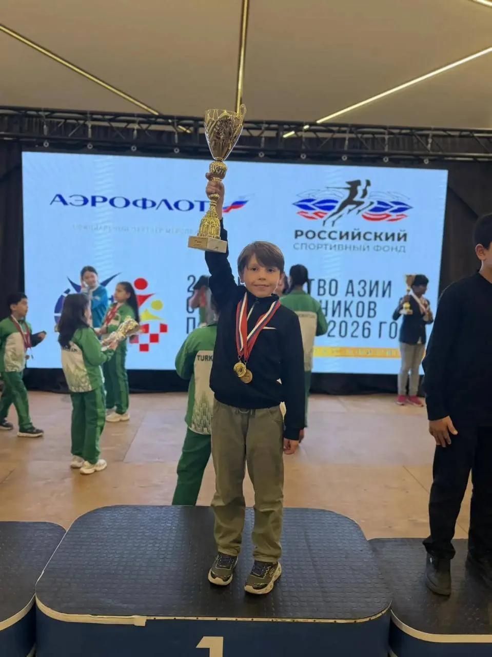 Богдан Калинин из Владивостока стал Чемпионом Азии 🥇🏆среди школьников