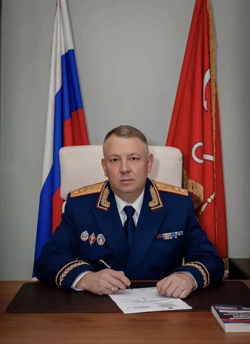 ⚖️ Экс-главу представительства Минобороны в Петербурге приговорили к 9 годам колонии за...