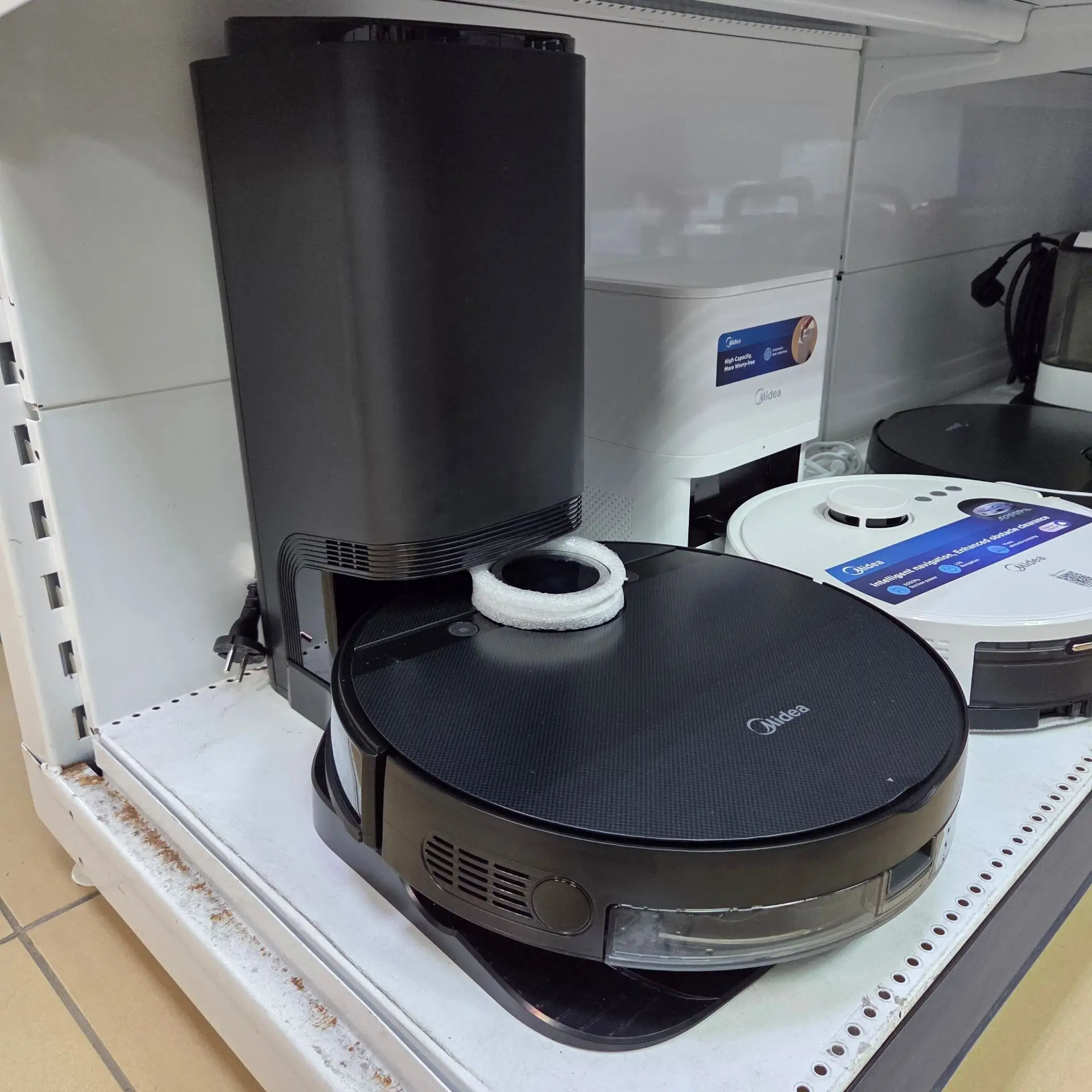 Робот-пылесос Midea VCR S8 EVO Plus оснащён системой LiDAR для построения карты помещен...