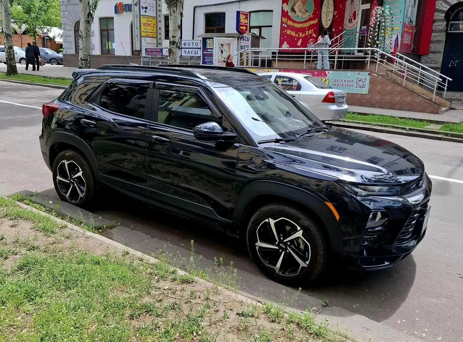 Продаю Chevrolet Trail blazer R/S, декабрь 2021 года, корейская сборка. Один владелец.