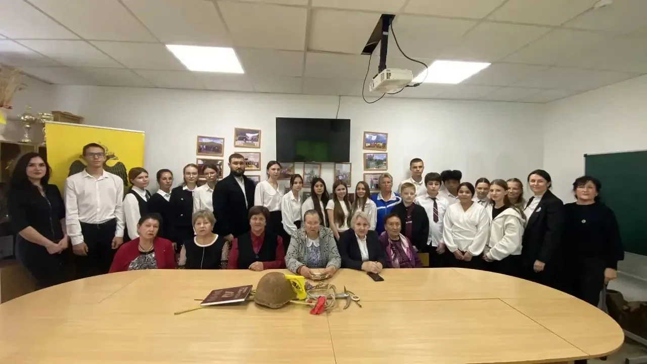 Сегодня в Центре туризма прошёл особенный день - встреча поколений, где история звучала...