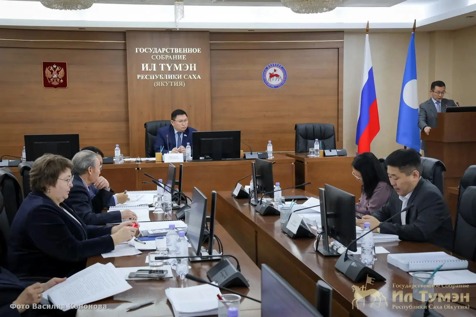 Контрольный комитет Ил Тумэна обсудил проект госбюджета Якутии на 2027–2029 годы