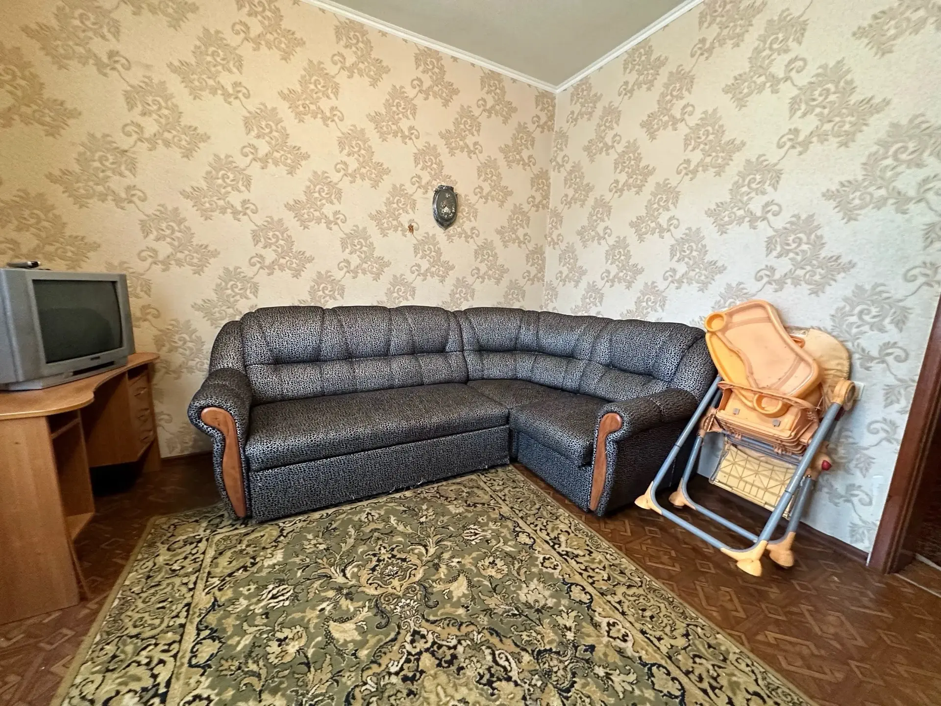 Сдам 2 к. кв. Кировский район, Исполком, 1/2 эт.