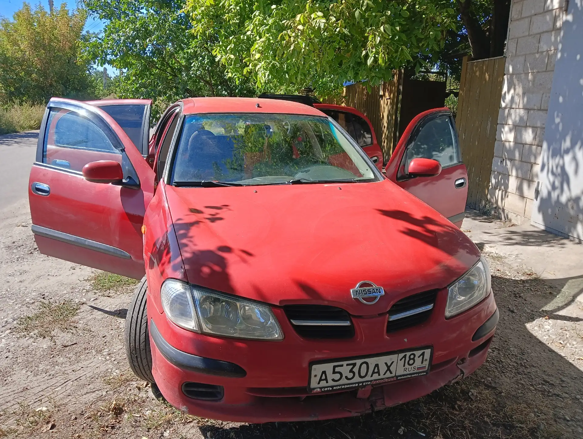 Продам Ниссан Альмера н16 хэтчбек, 2002 года, пробег 192 тыс, на полном ходу езжу кажды...