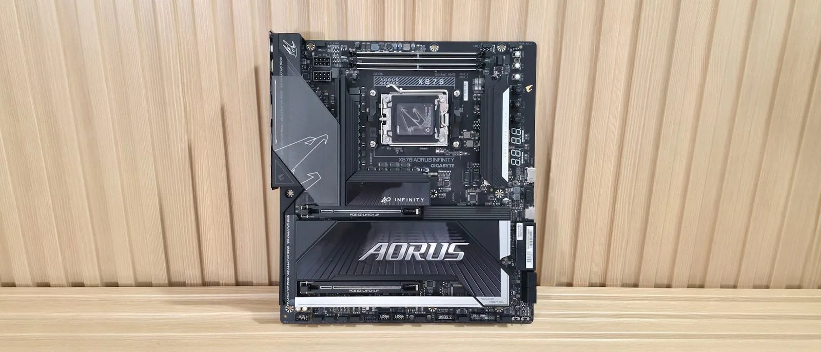 🔥 Обзор Gigabyte X870 Aorus Infinity: плата для экстремалов