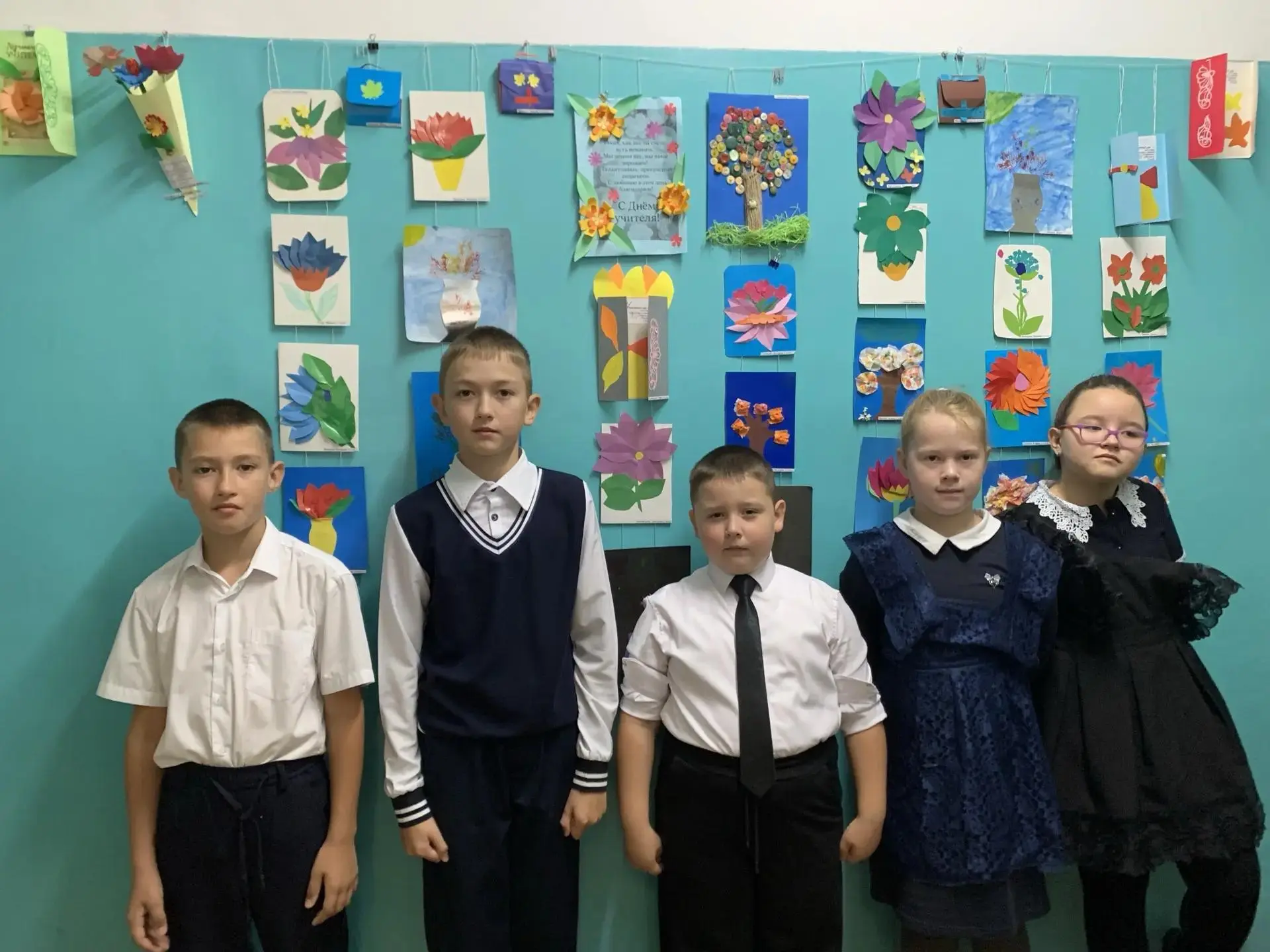 👩‍🏫5 октября в День учителя ребята из объединения «Art-декор» Каргатского Дома детско...
