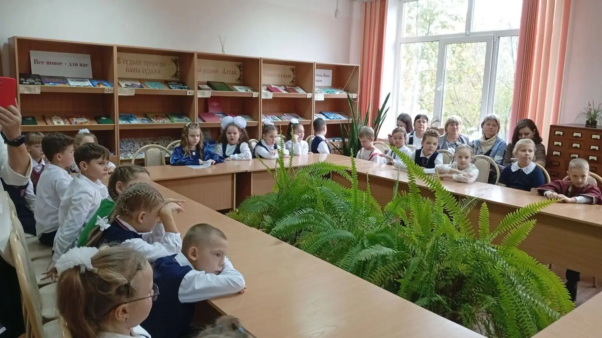 Сегодня на базе нашей школы прошел муниципальный этап конкурса чтецов Идустриального ра...