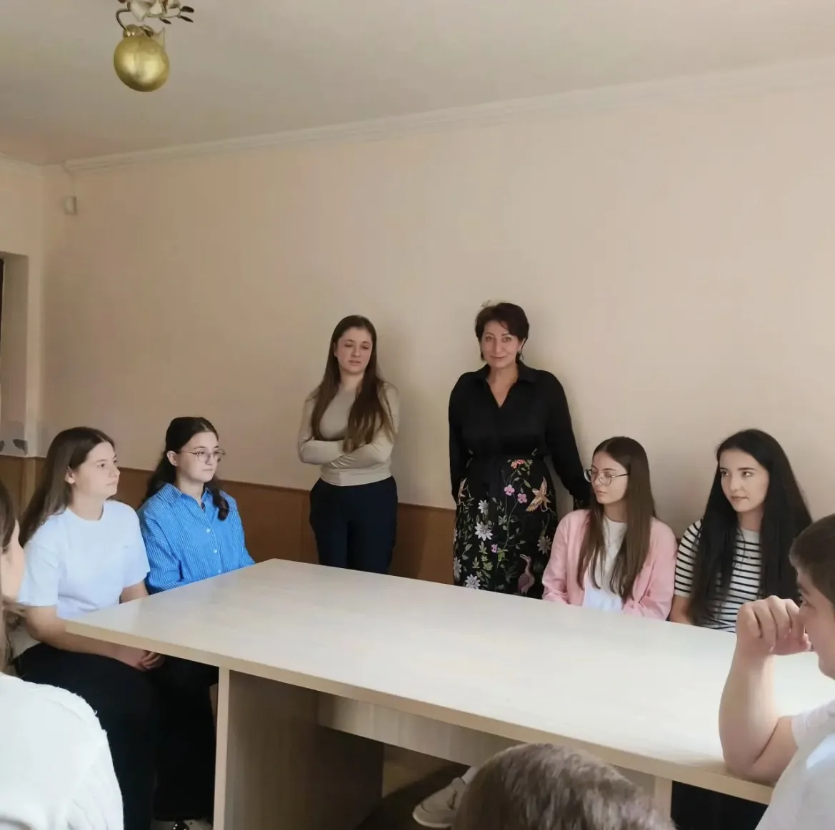 В рамках профориентационной работы обучающиеся 9-го класса посетили Администрацию Афипс...