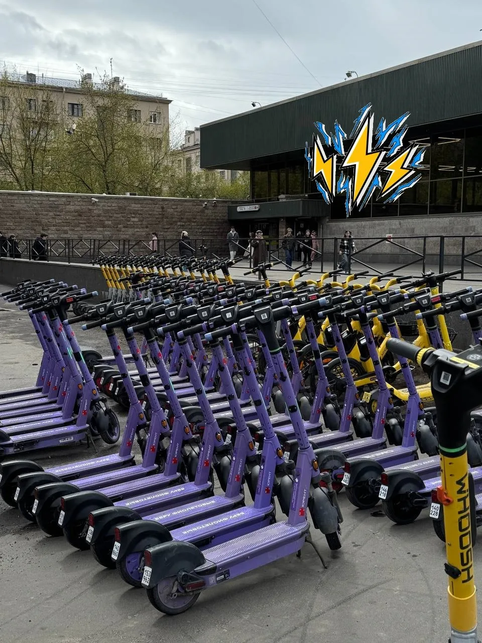 В Петербурге пользователей электросамокатов оштрафовали почти на 31 миллион рублей за с...