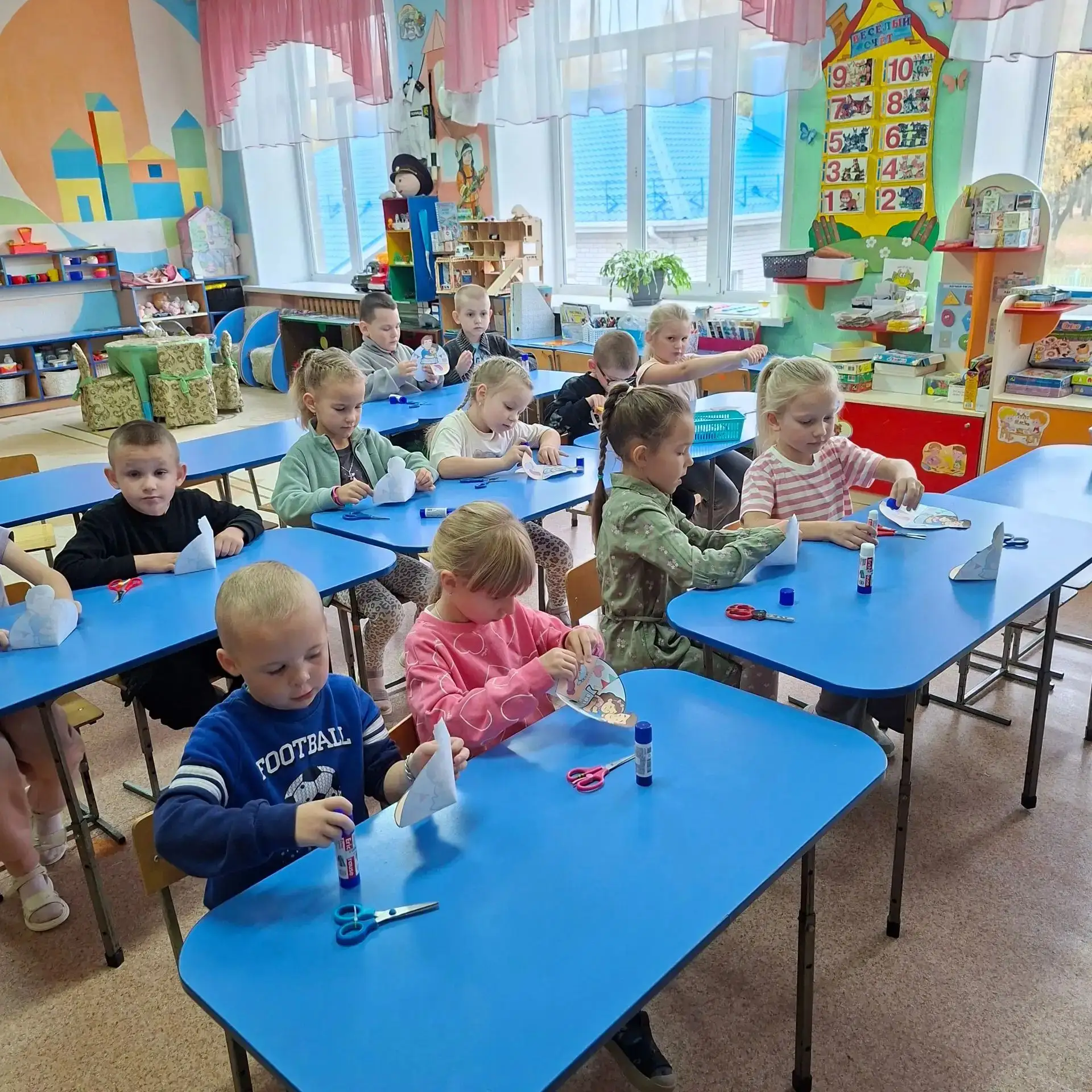 В преддверии Дня отца, который отмечается 18 октября, в нашем детском саду в подготовит...