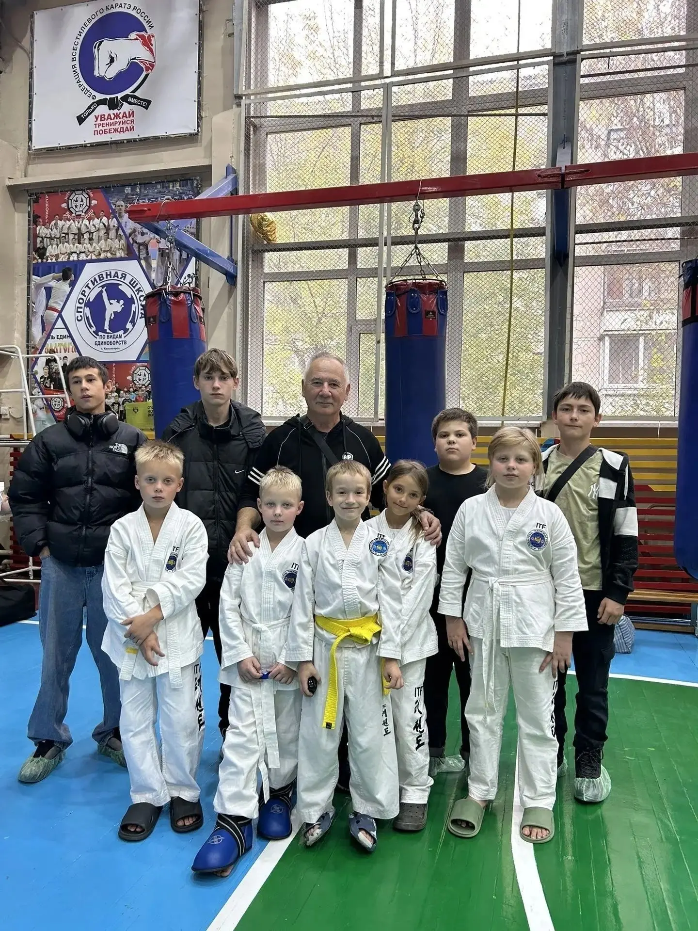 Учащиеся Новокаргинской школы на соревнованиях в Красноярске