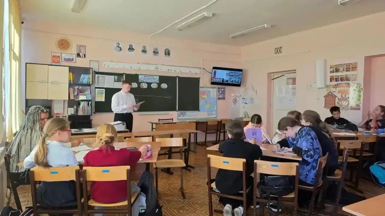 🕊️ Память о подвиге героев — связь поколений