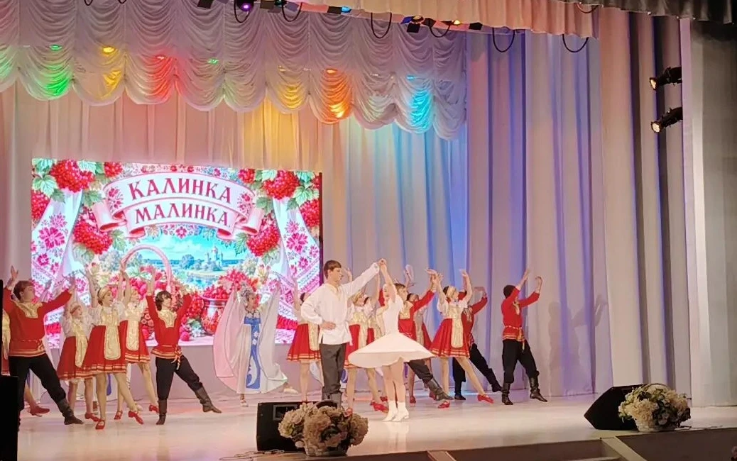 ✨ Двойной праздник: ансамбль «Росинка» станцевал за двоих!