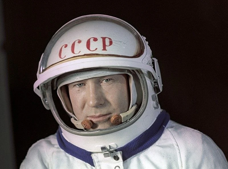🚀7 лет назад 11 октября 2019 года ушёл из жизни Алексей Леонов — советский космонавт, ...