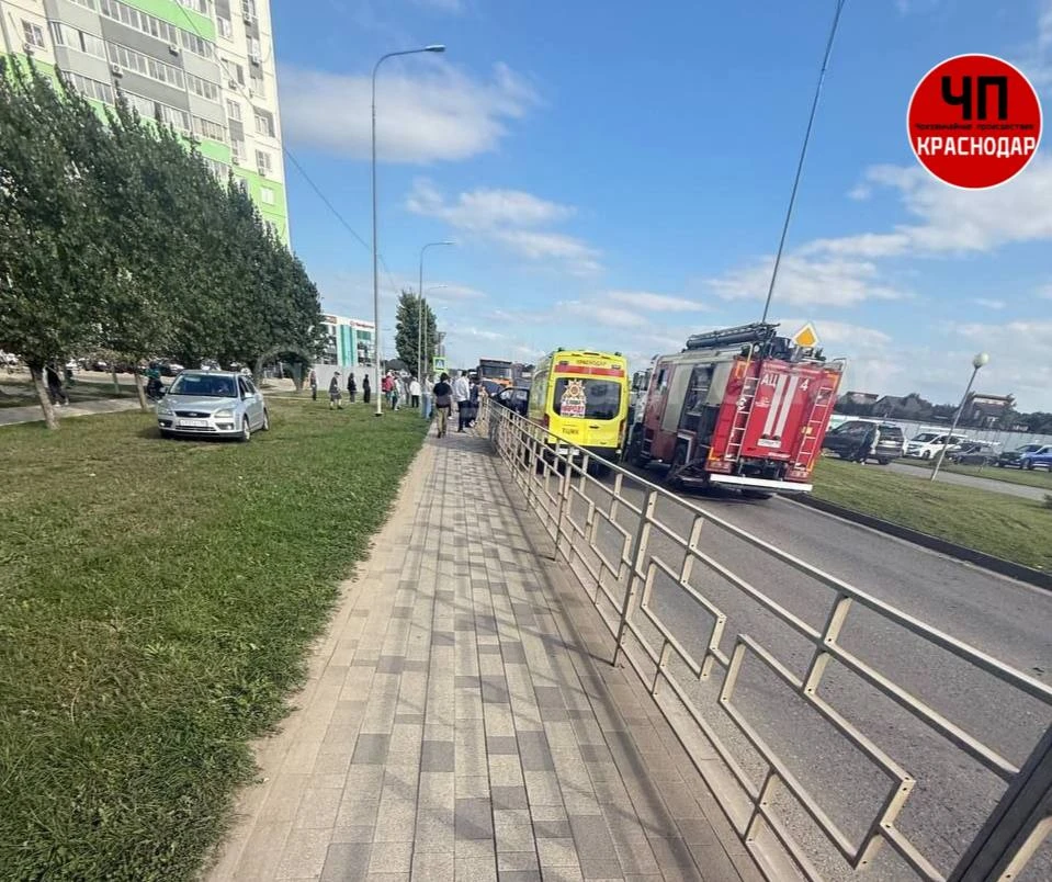 🚨 ДТП парализовало движение в Плодородном