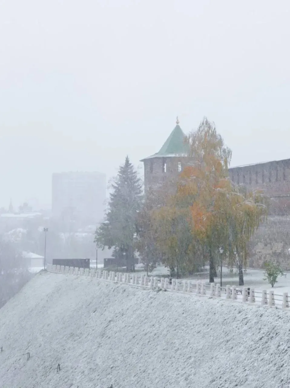❄️ Первый снег в Нижнем Новгороде выпадет в первые дни ноября.