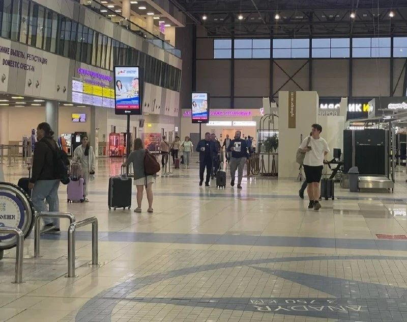 ✈️ Два рейса в Москву задержали в аэропорту Владивостока