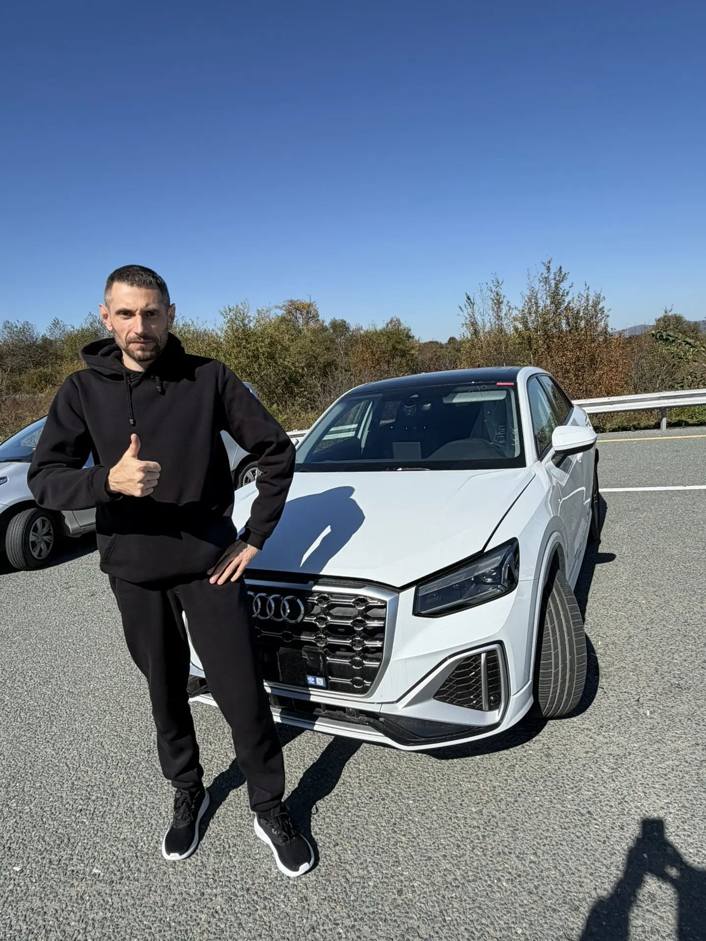 Сегодня передали автомобиль привезенный компанией JAPAUTO 888 нашему клиенту из города ...