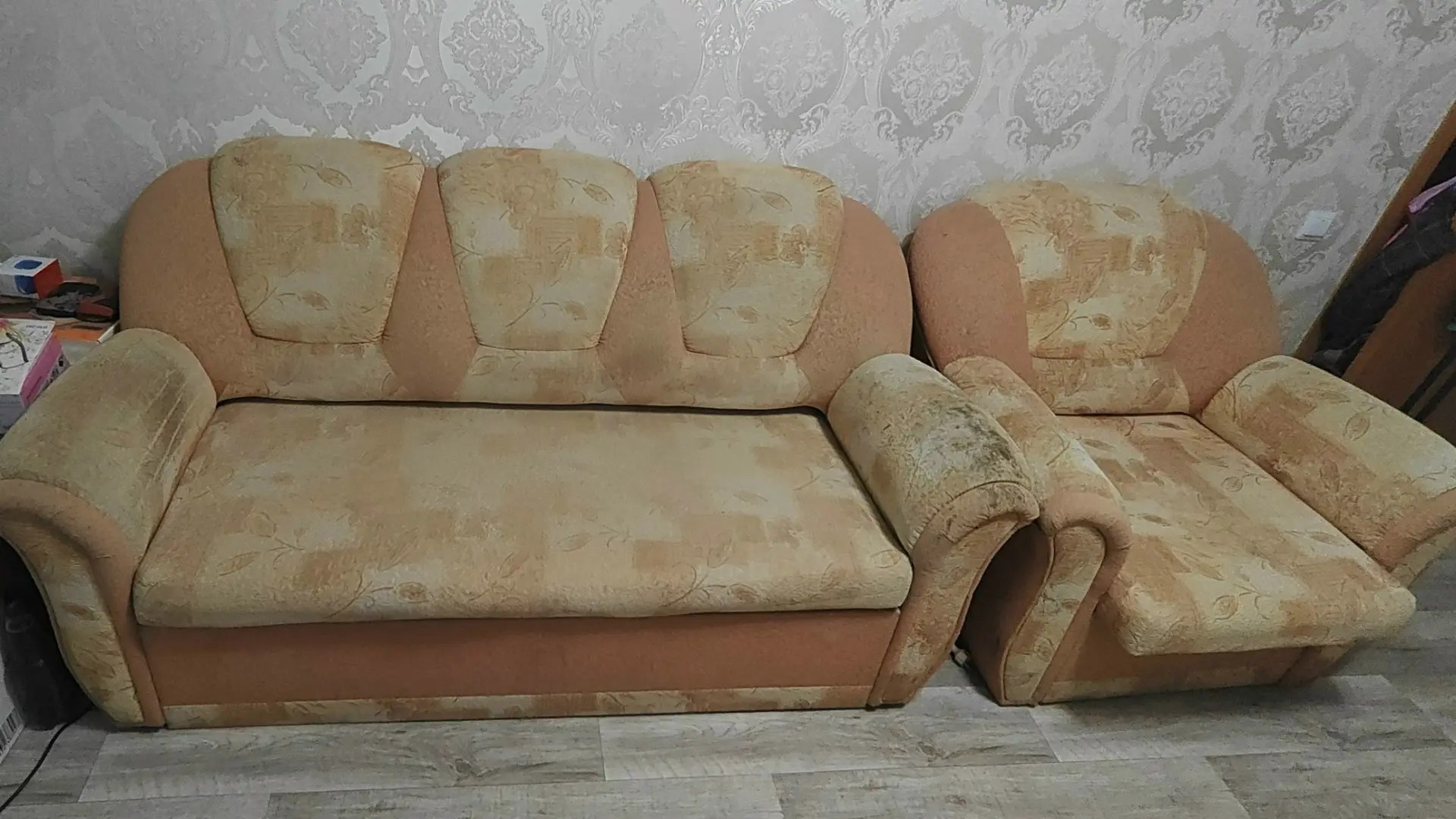 Отдам диван и кресло кровать 7922 754 4890