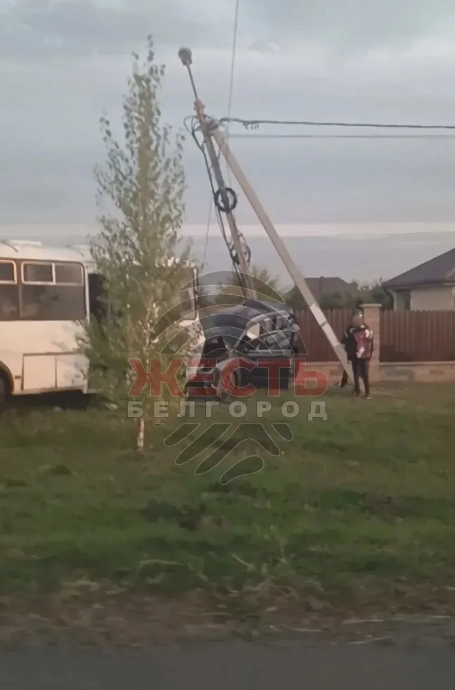 Автобус столкнулся с кроссовером