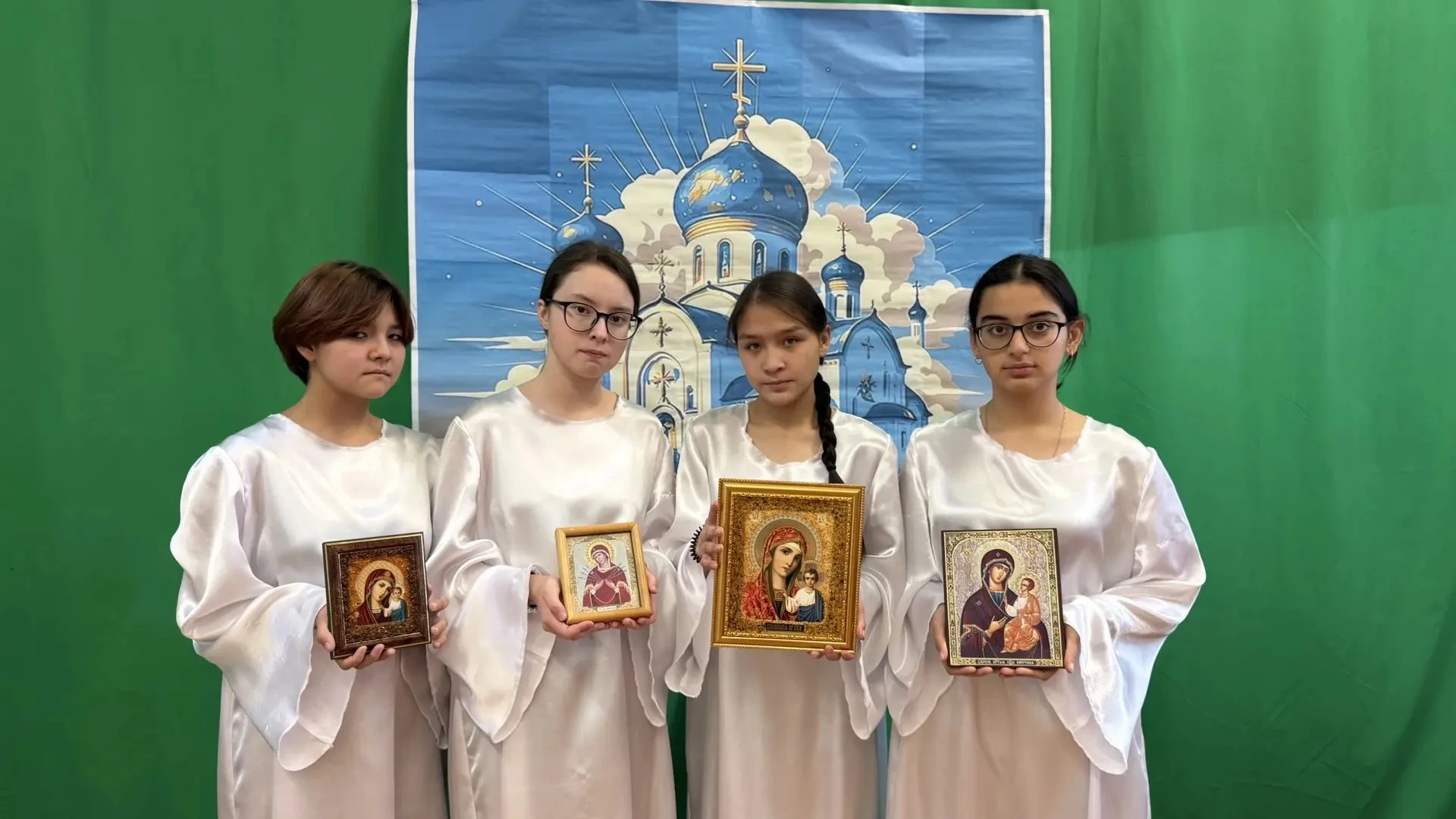 14 октября православные христиане отмечают великий церковный праздник — Покров Пресвято...