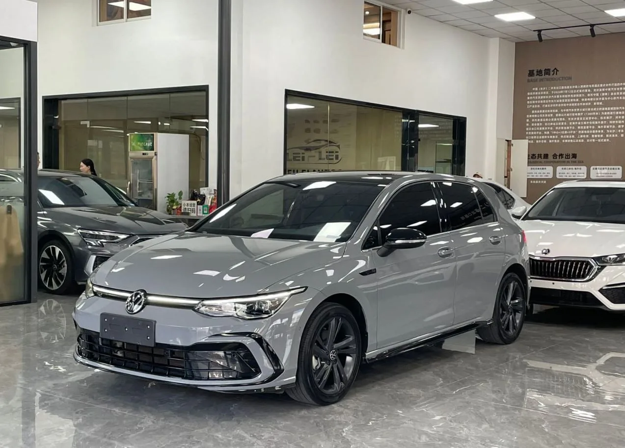 🚗 Volkswagen Golf R-Line Lite