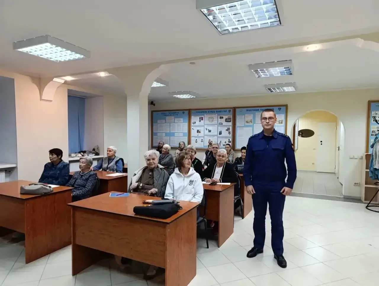 Прокуратура Адмиралтейского района г. Санкт-Петербурга в досуговом центре муниципальног...