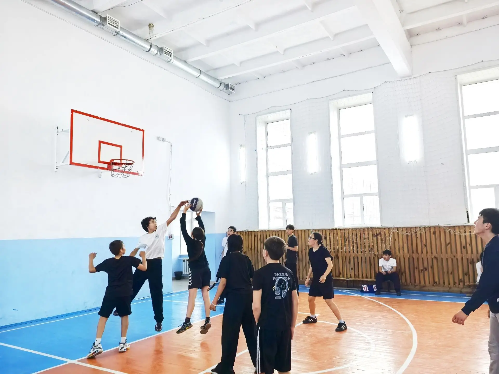 🏀Баскетбольный драйв в нашей школе! ⛹‍♂