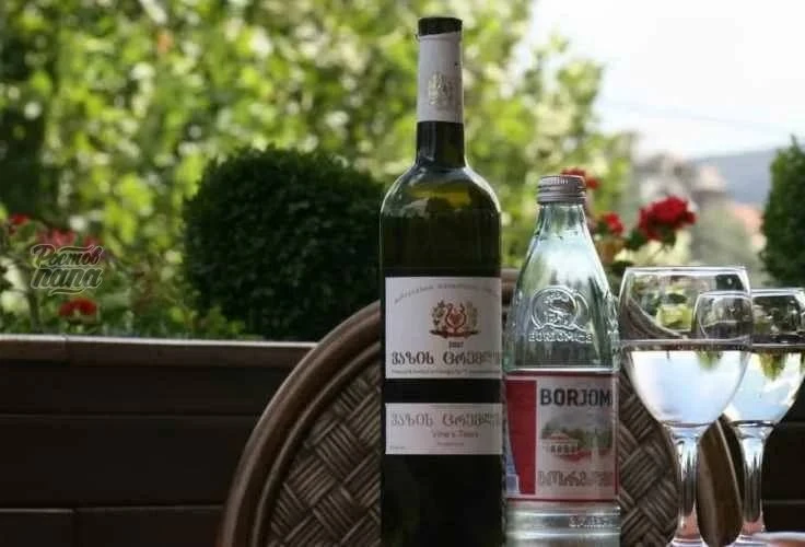 🍷 Грузинское вино и минералку запретили ввозить в Россию.