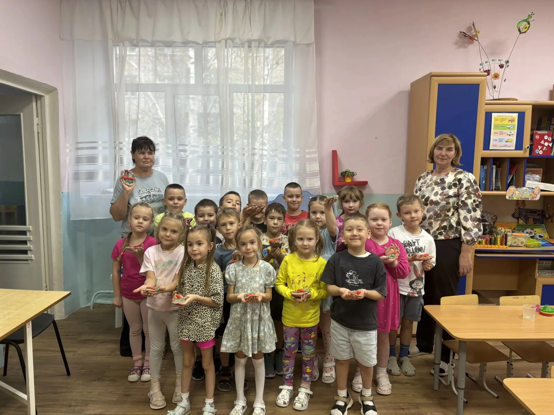 Педагоги клуба «Механик» провели мастер-класс «Осенняя корзинка» в детском саду «Сказка»