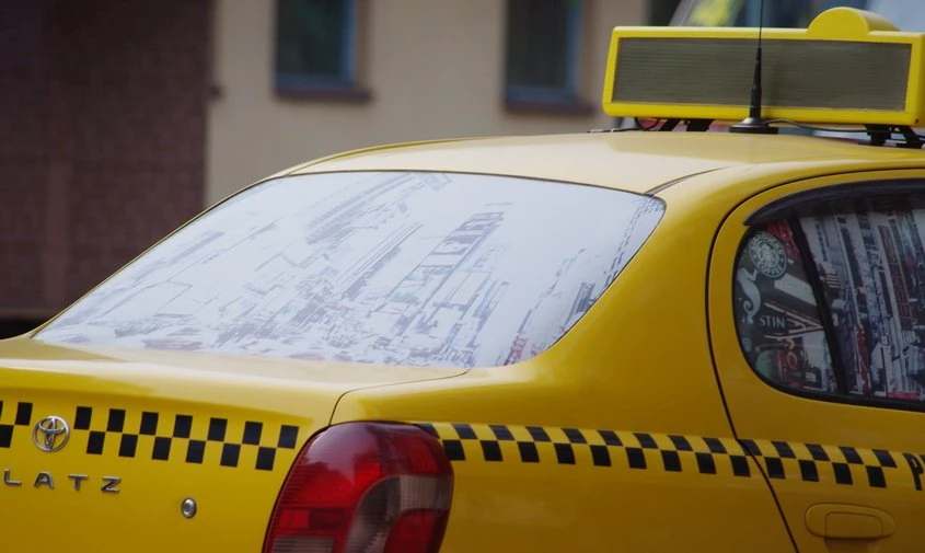 🚖 Нелегальных таксистов не пустят к аэропортам и вокзалам