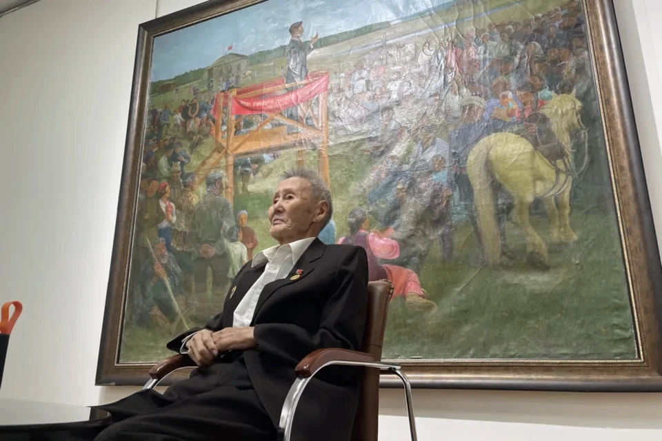 🖼 В Якутске открылась ретроспектива живописи Федора Жегусова «Человек. Время. Память»