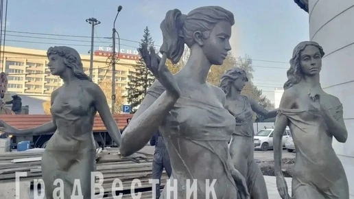 «Реки Сибири» вернулись на Театральную площадь в Красноярске