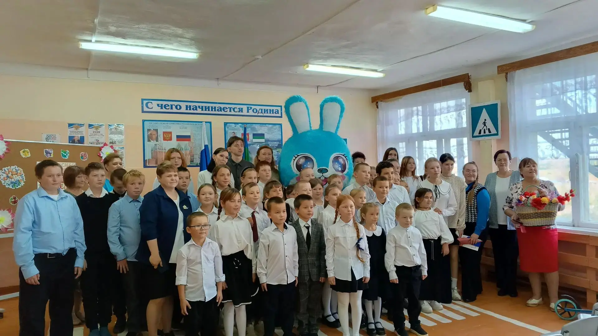 💐В рамках Всероссийской акции #Благодарю в нашей школе состоялся трогательный праздник...