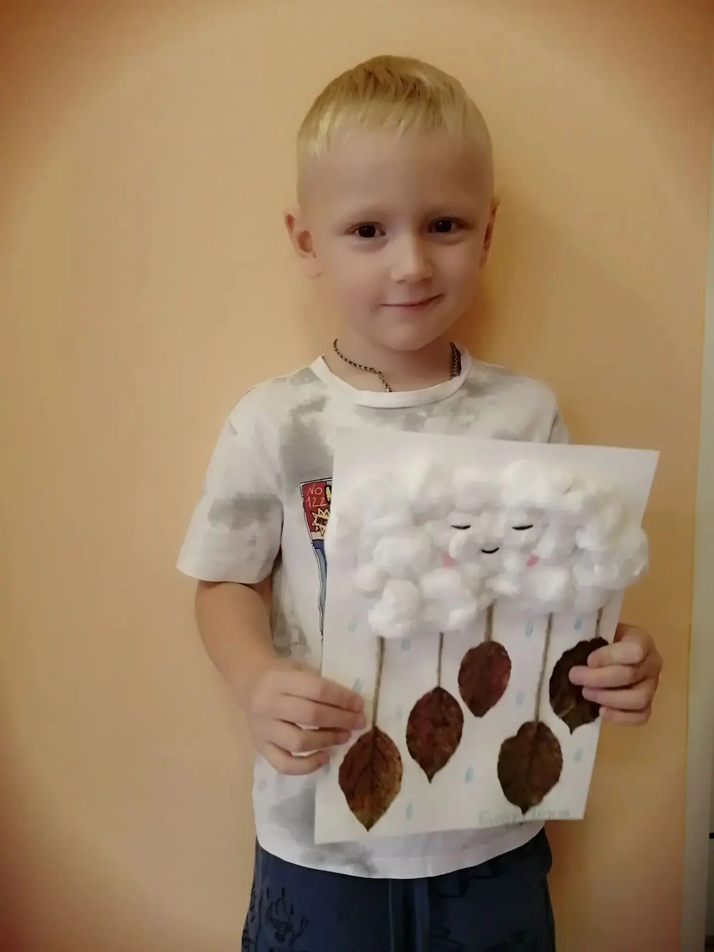 Посмотрите какие замечательные поделки сделали ребята совместно с родителями, большое с...