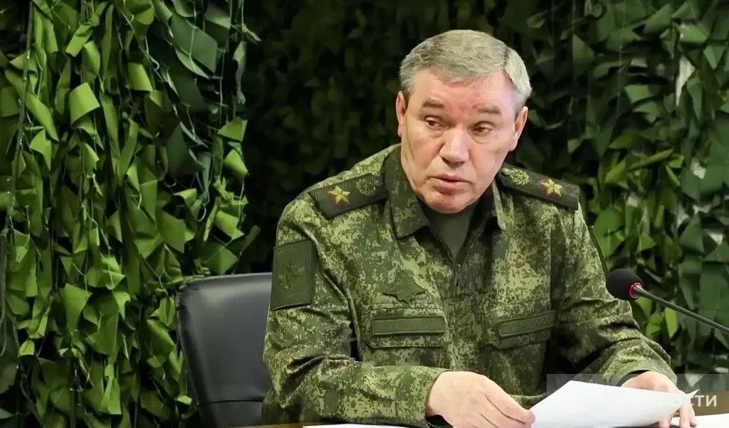 ❗️Армия России приступила к ударам по объектам энергетики Украины, доложил Путину Герас...