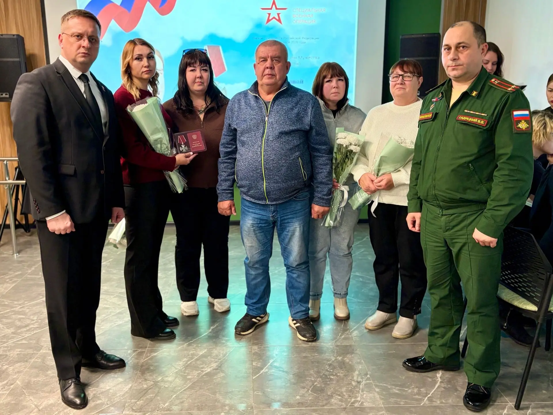 Светлая память героям