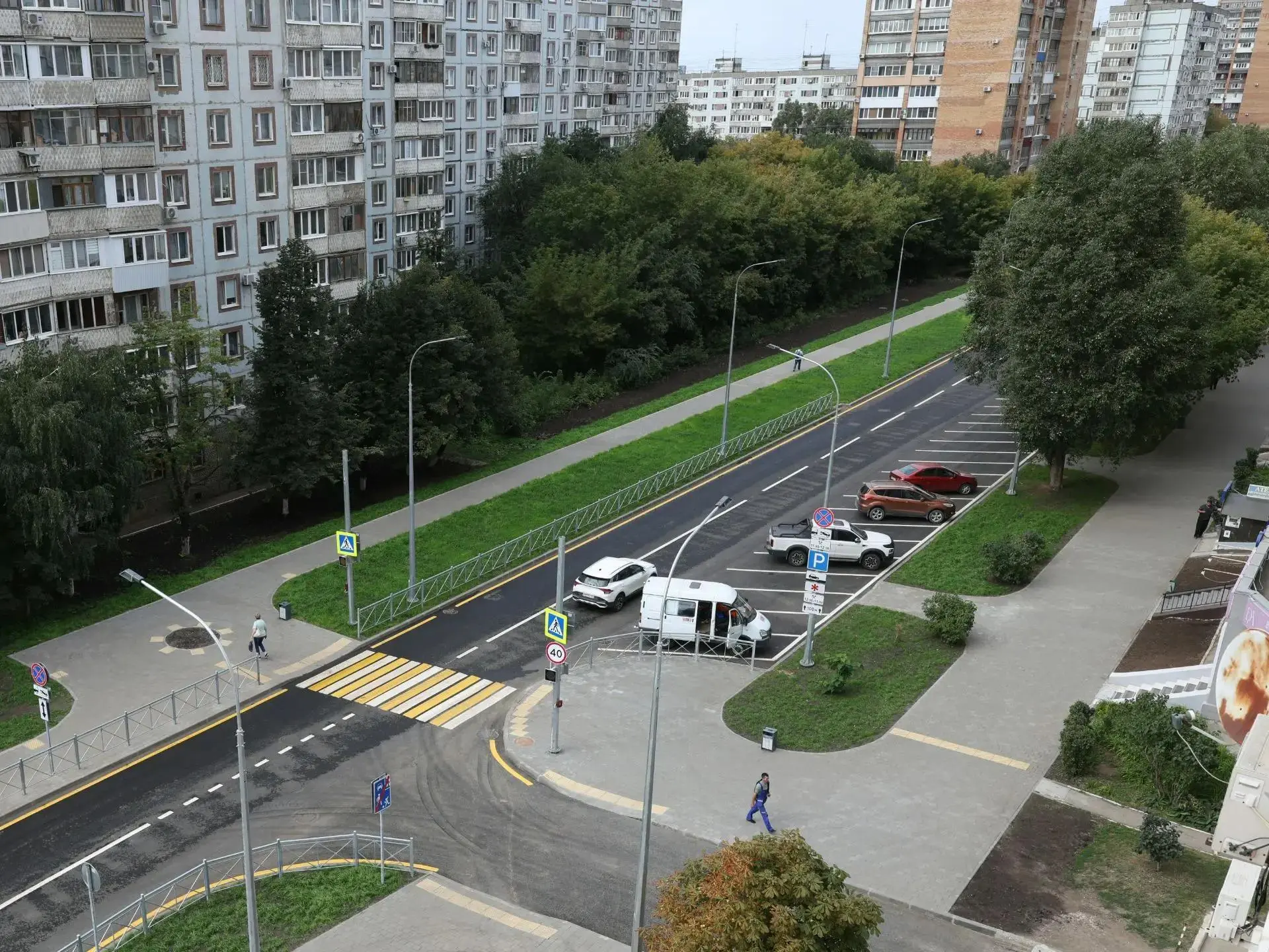 Выезды из дворов и тротуары начали обустраивать на улице Дачной в Самаре