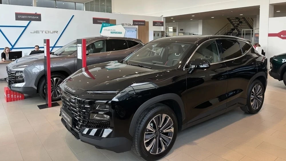 Автомобили Votour V5 и V6 на базе кроссоверов Jetour Dashing с двигателями 1.5 и 1.6 в ...
