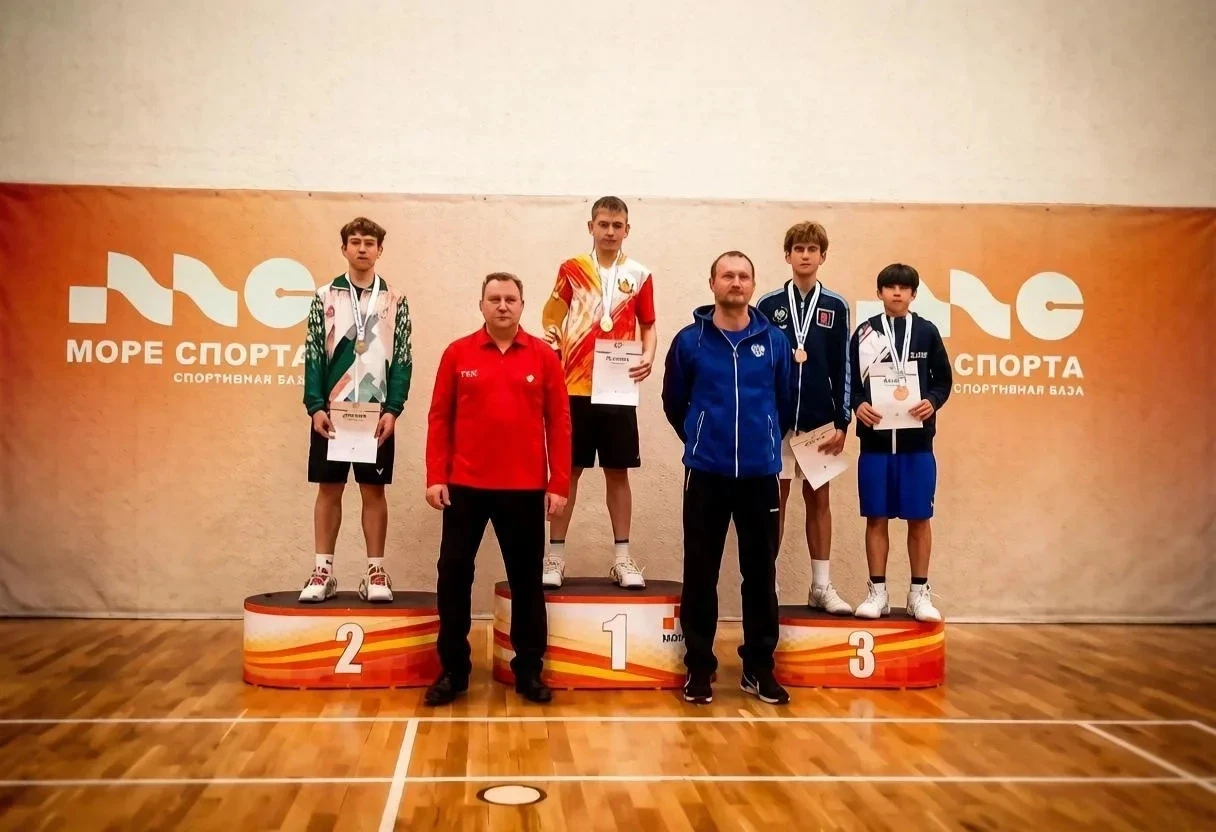 🏸 Родион Кель стал двукратным победителем первенства России по бадминтону