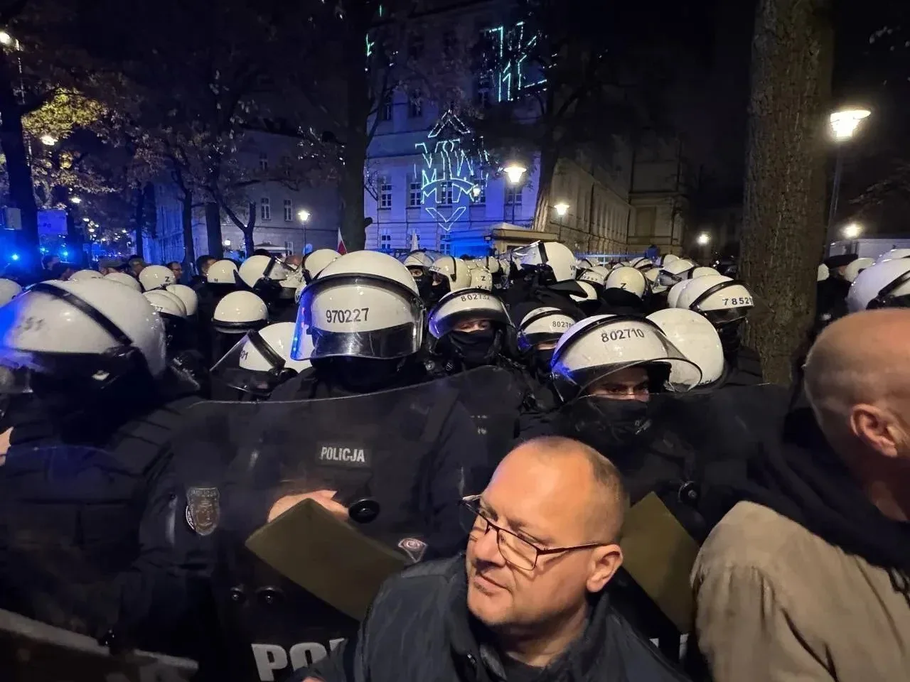 Что по госперевороту в Польше: президент Польши Навроцкий созвал консультации с участие...