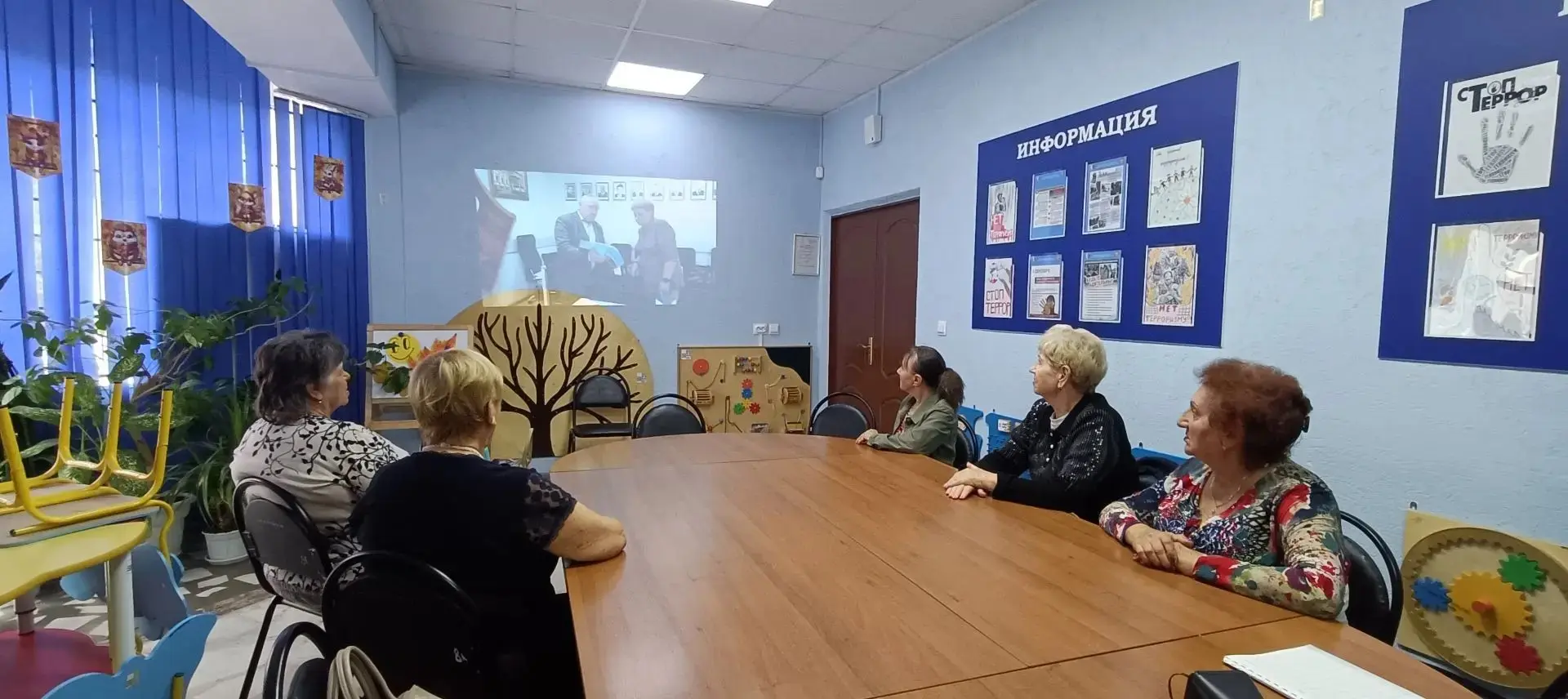 «Кино, которое вдохновляет»: получатели социальных услуг посмотрели фильм о современных...