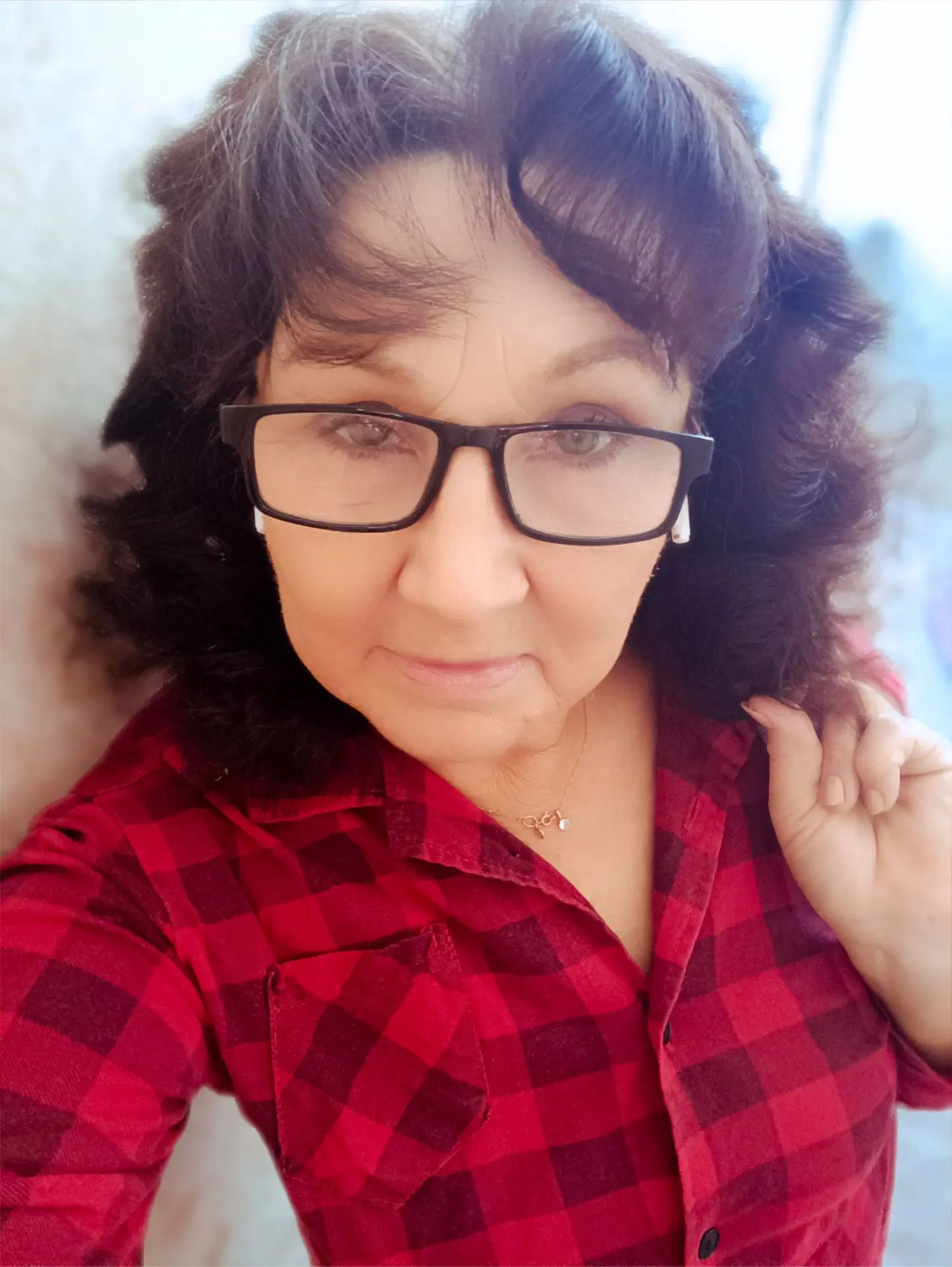 👧 Tamara, 54