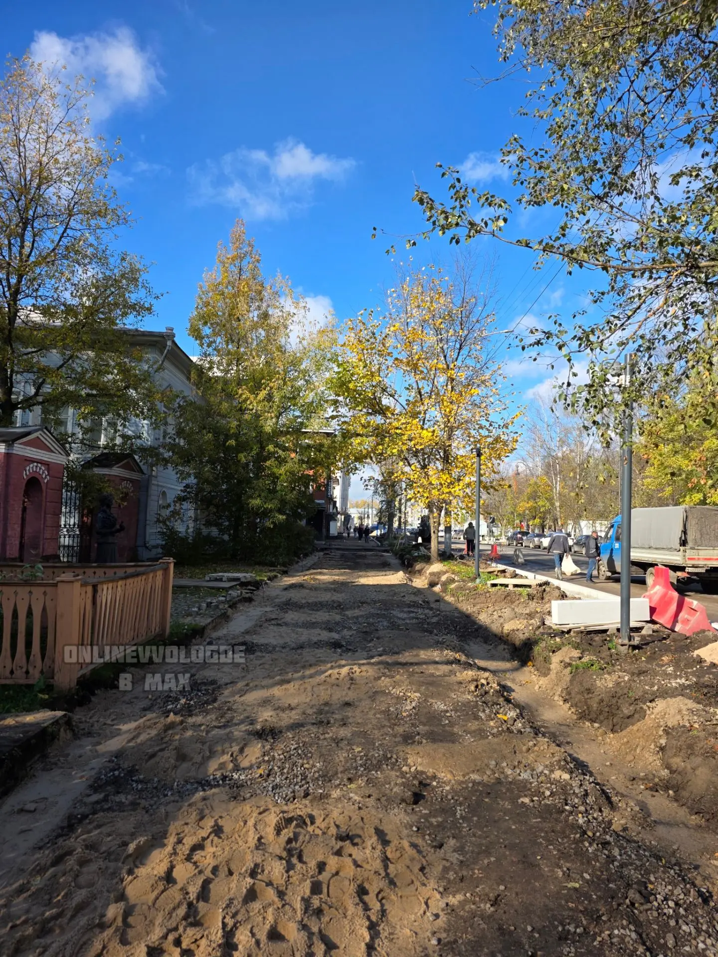 Большое обновление тротуаров на Советском проспекте. Скоро не будем ломать ноги.